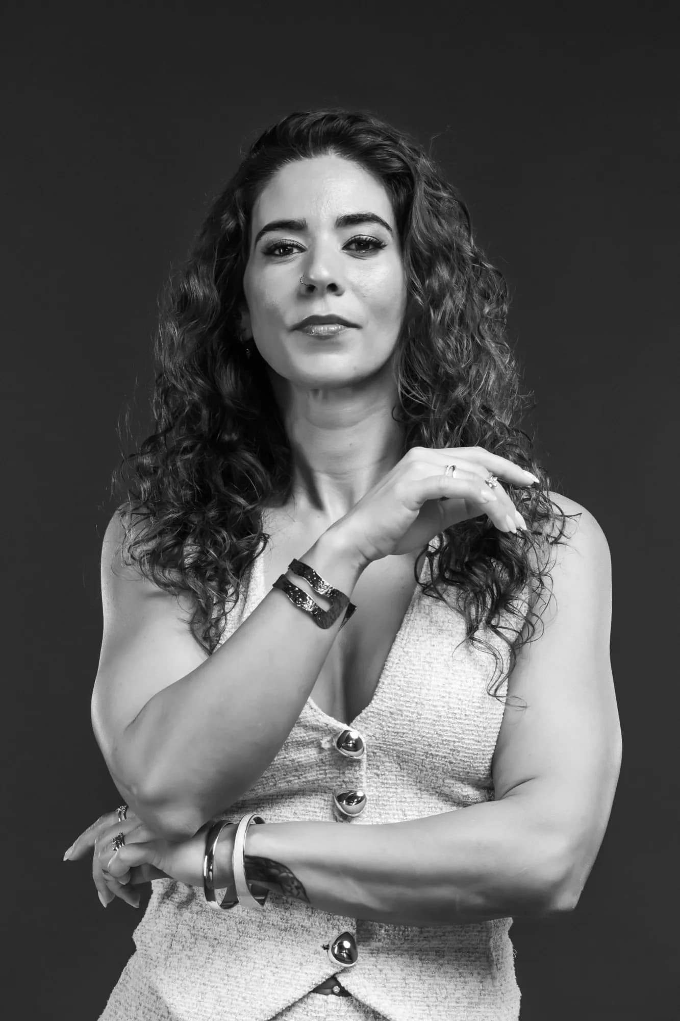 Retrato de Isa a preto e branco